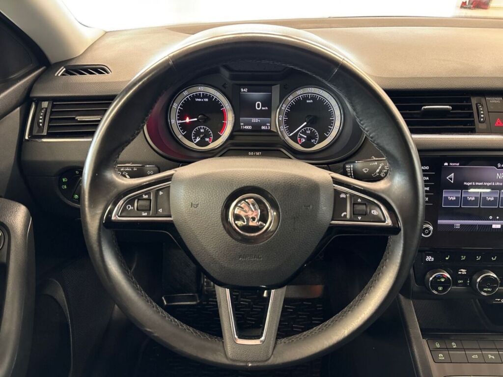 Skoda Octavia 2018 Ruskea (beige)