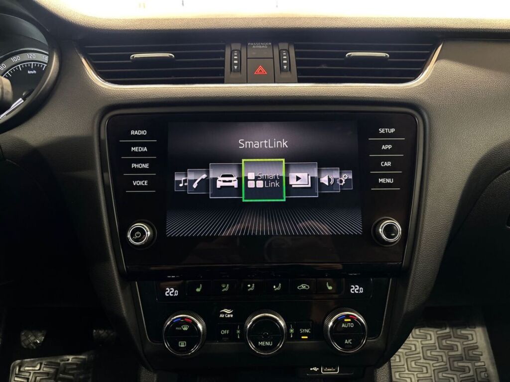 Skoda Octavia 2018 Ruskea (beige)