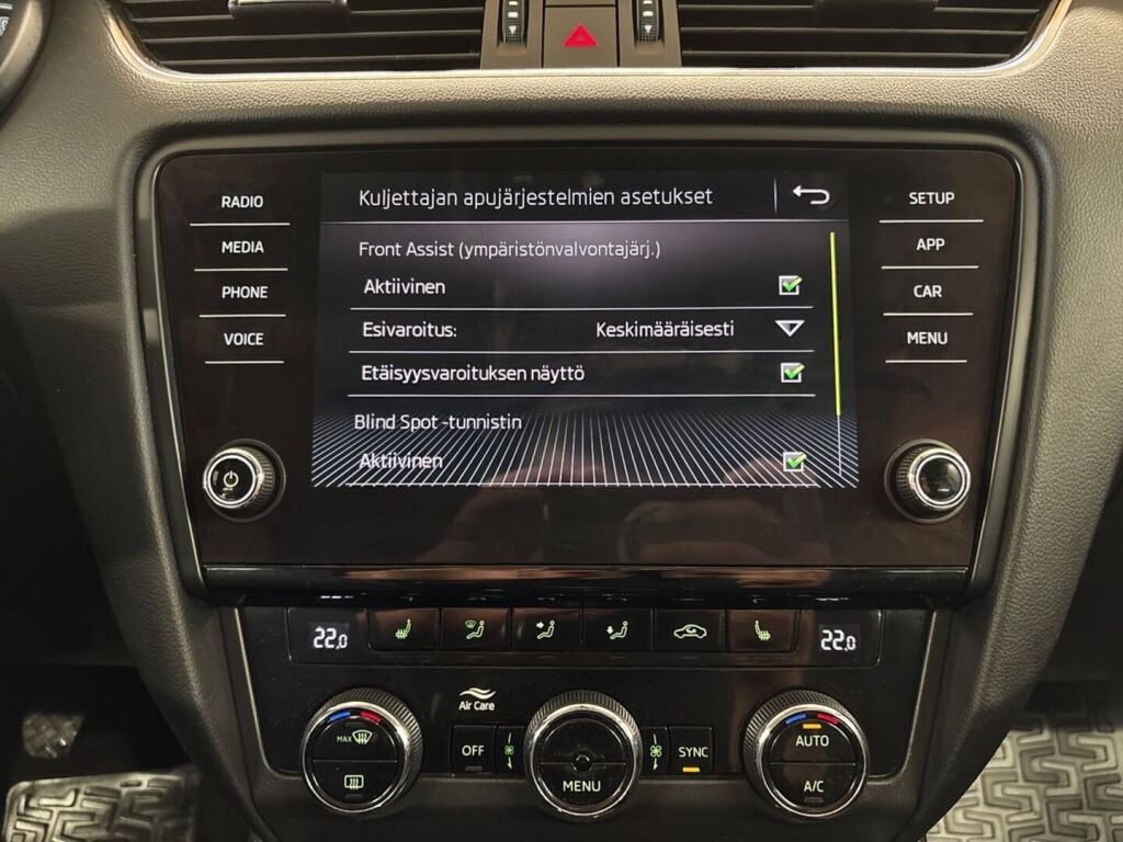 Skoda Octavia 2018 Ruskea (beige)