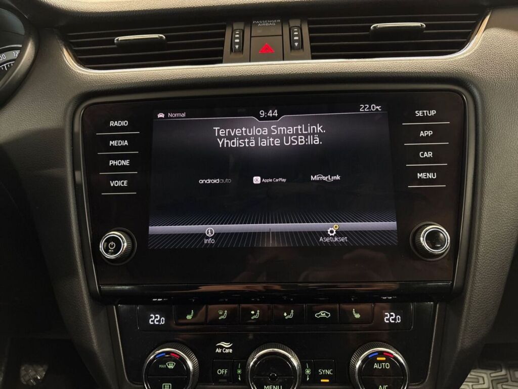 Skoda Octavia 2018 Ruskea (beige)