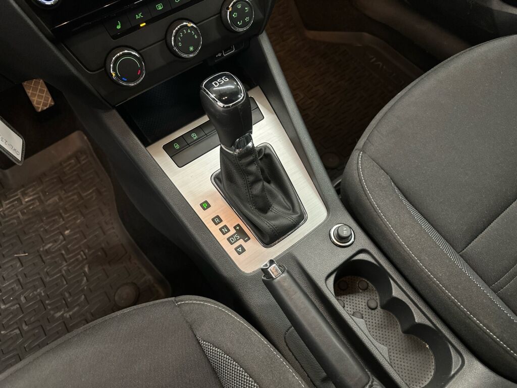 Skoda Octavia 2018 Valkoinen