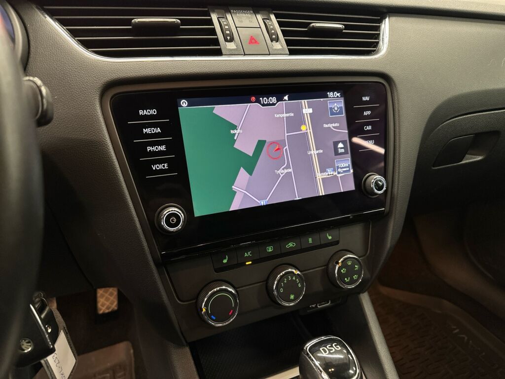 Skoda Octavia 2018 Valkoinen