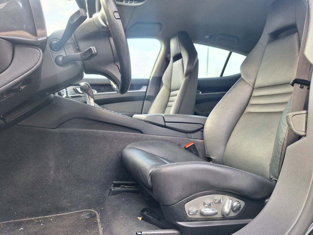 Porsche Panamera 2014 Musta