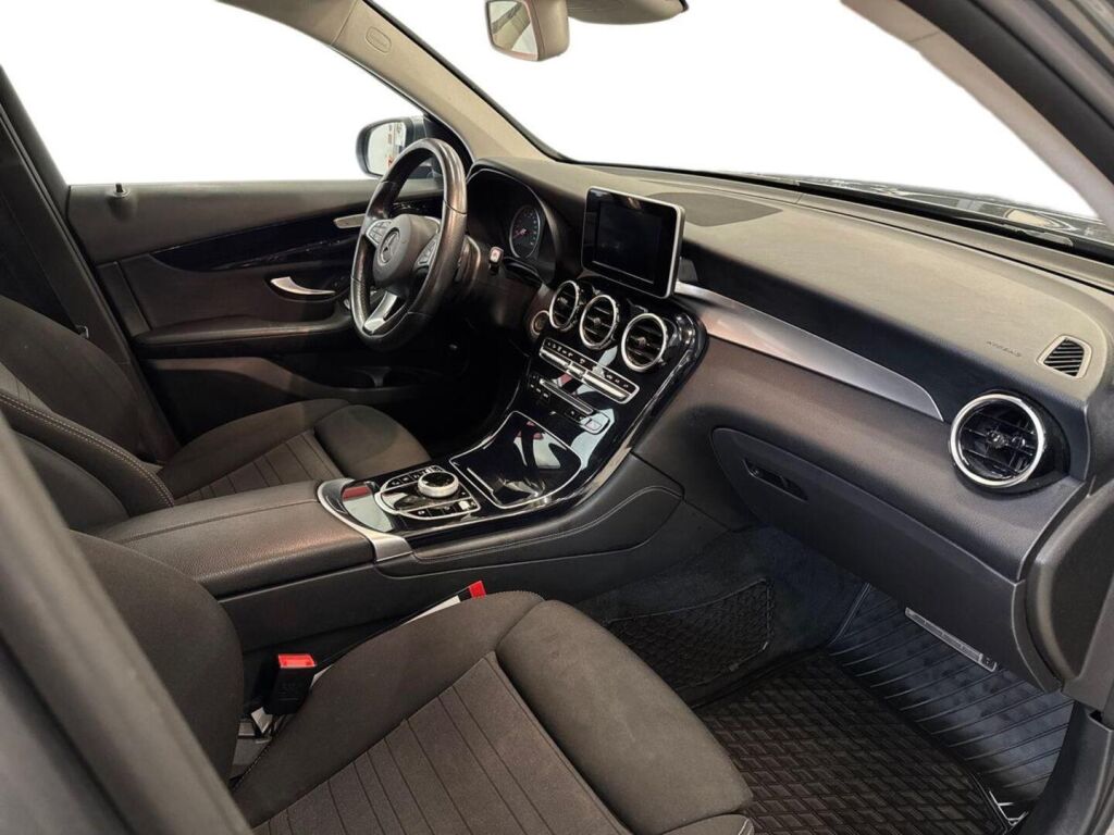 Mercedes-Benz GLC 2018 Harmaa