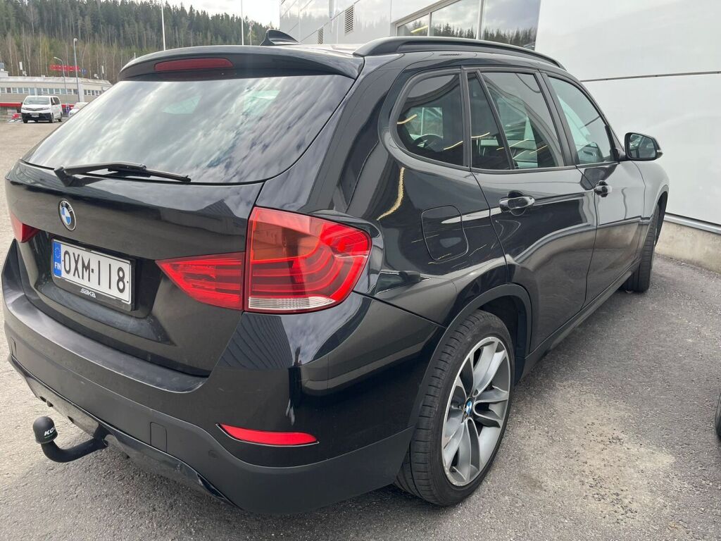 BMW X1 2015 Musta