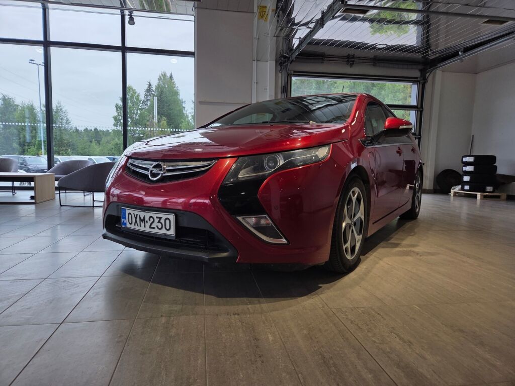 Opel Ampera 2013 Punainen
