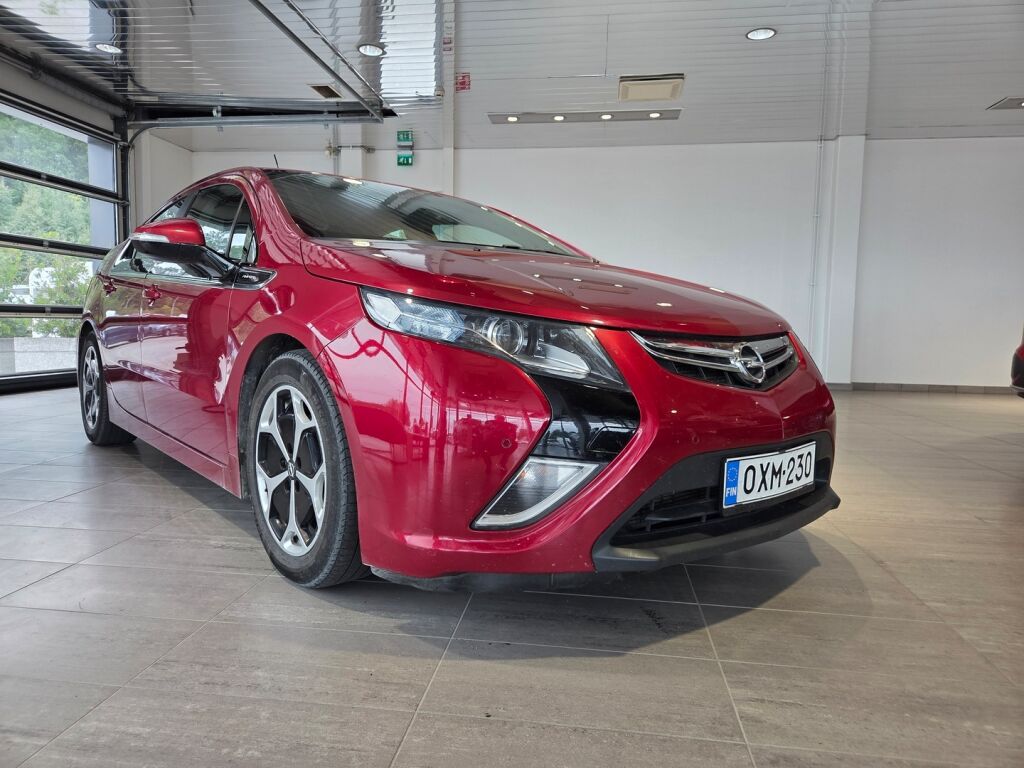 Opel Ampera 2013 Punainen