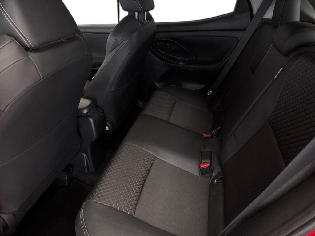 Mazda 2 2022 Punainen