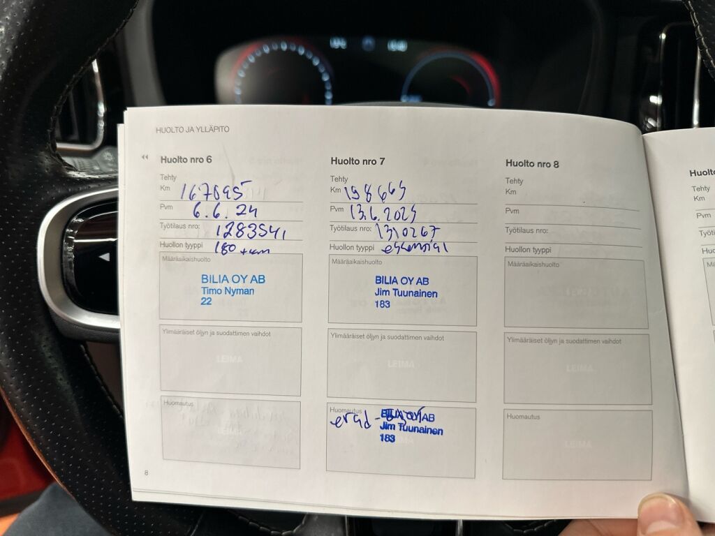 Volvo XC60 2018 Punainen