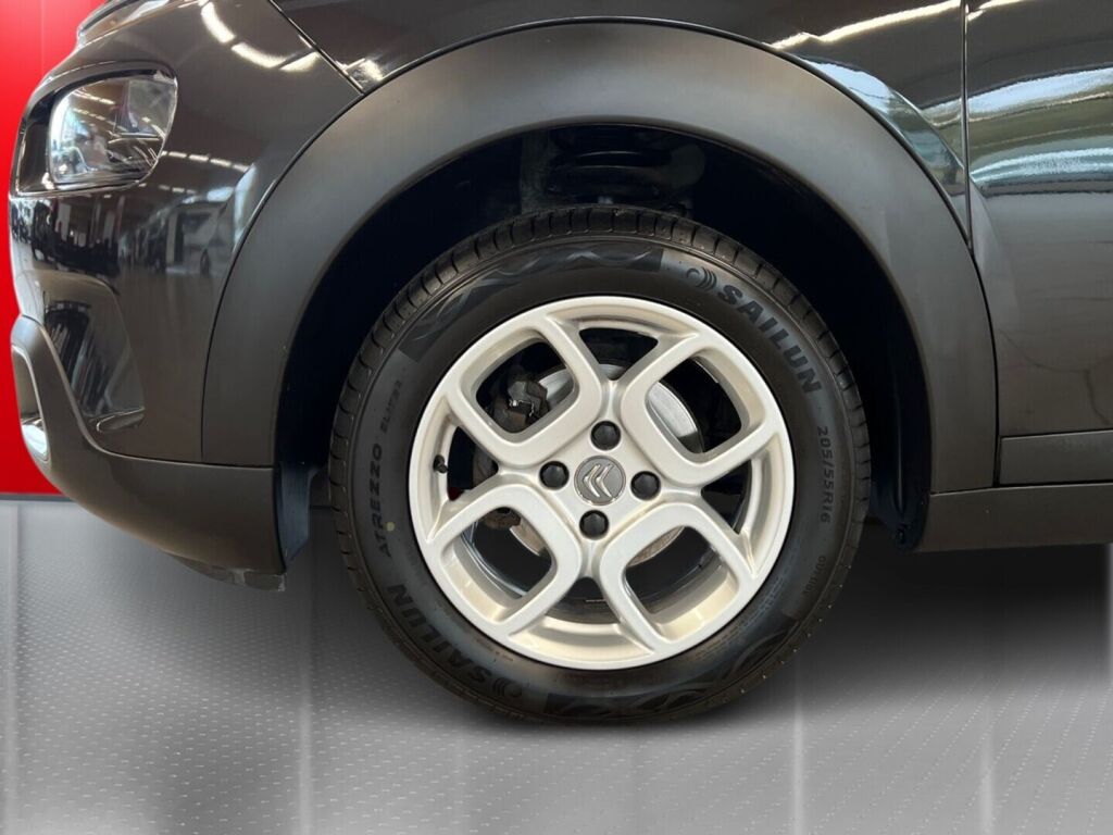 Citroen C4 Cactus 2019 Musta
