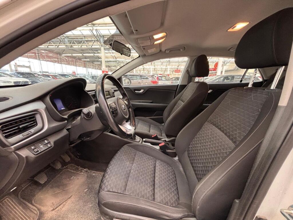 Kia Rio 2019 Valkoinen