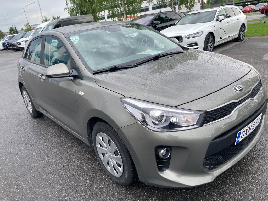 Kia Rio 2019 Metallinhohto Vihreä