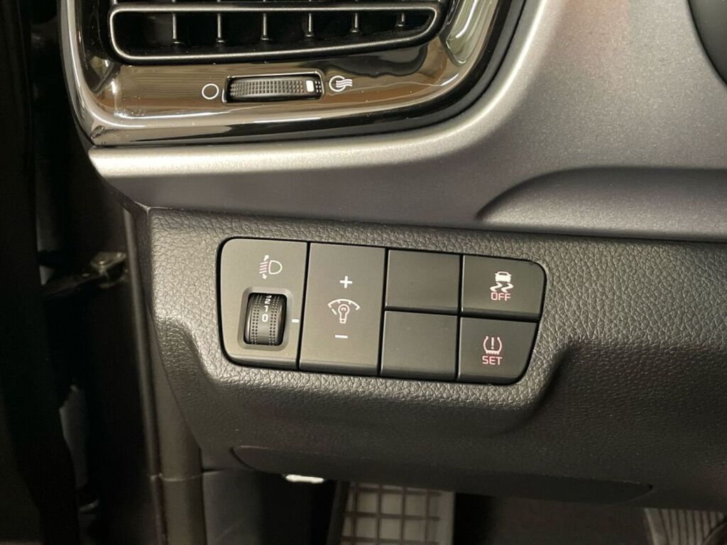 Kia Stonic 2018 Harmaa
