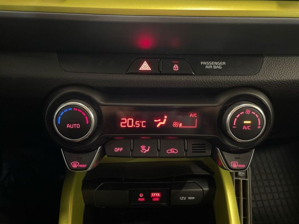 Kia Stonic 2018 Harmaa
