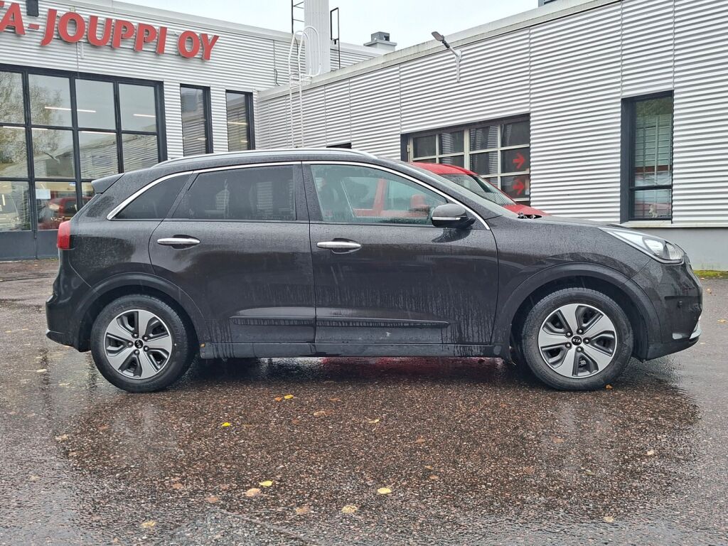 Kia Niro 2019 Ruskea (beige)