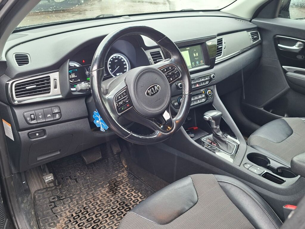 Kia Niro 2019 Ruskea (beige)