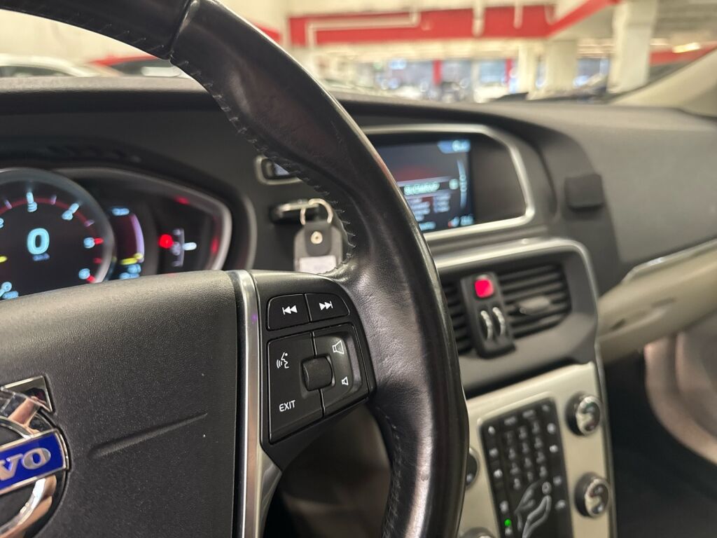 Volvo V40 2014 Hopea