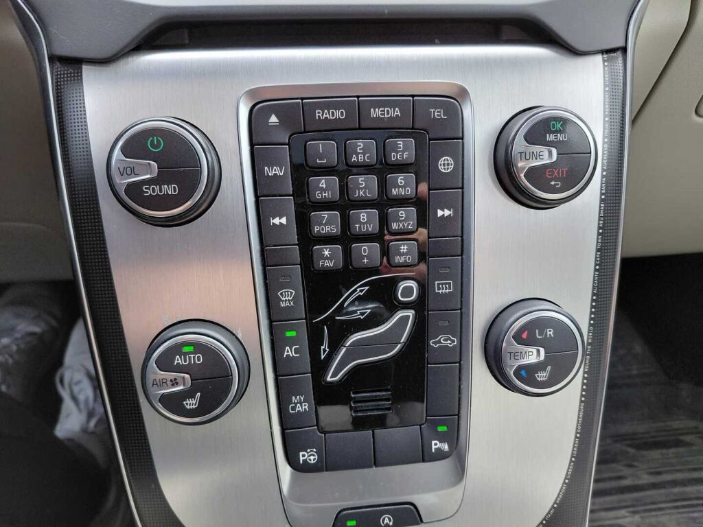 Volvo V40 2014 Hopea