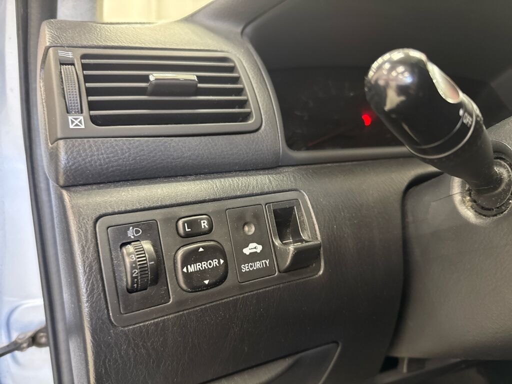 Toyota Corolla 2004 Sininen