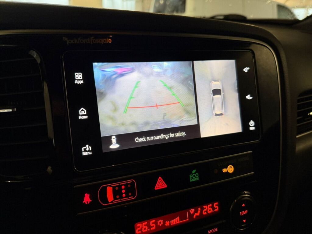 Mitsubishi Outlander PHEV 2019 Ruskea (beige)