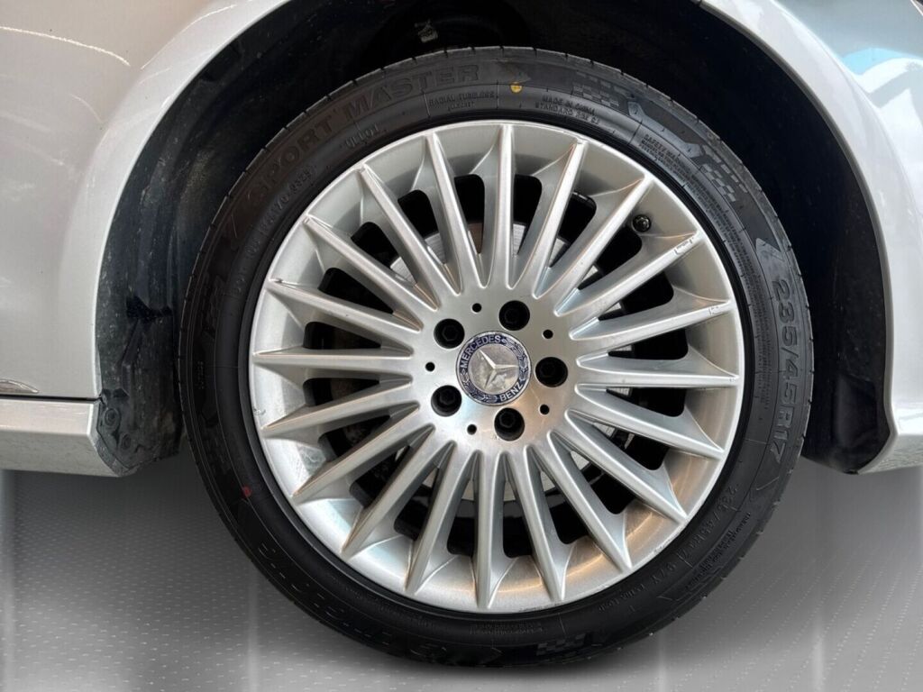 Mercedes-Benz E 2015 Harmaa