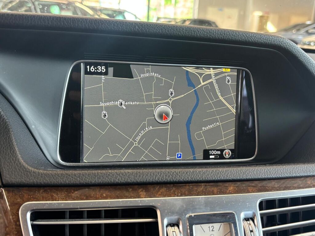 Mercedes-Benz E 2015 Harmaa