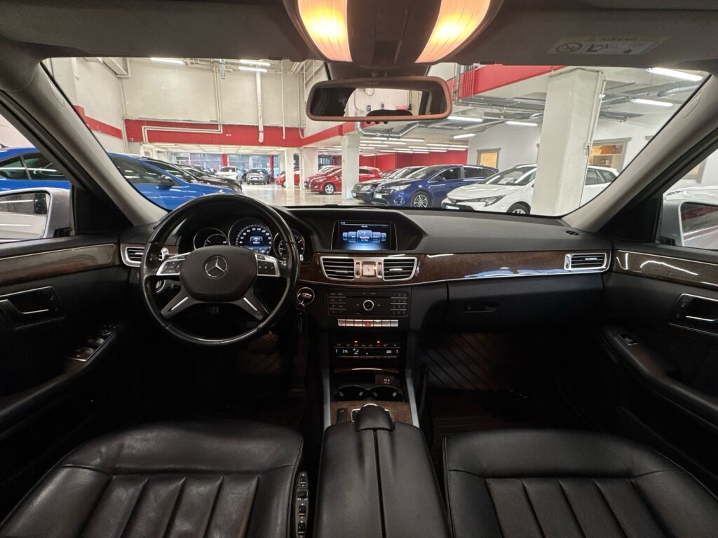 Mercedes-Benz E 2015 Harmaa