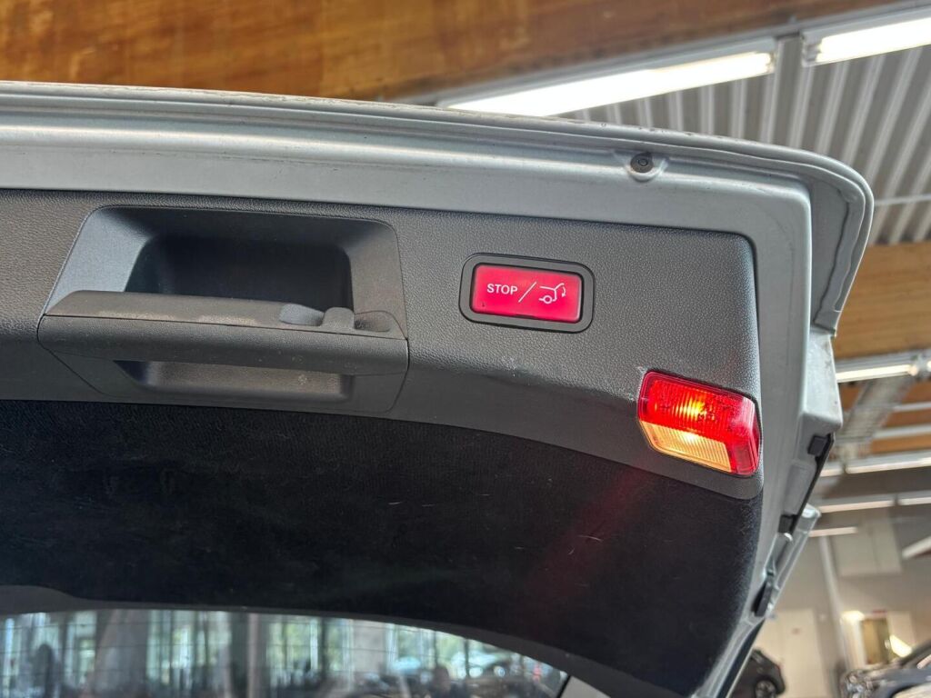 Mercedes-Benz E 2015 Harmaa