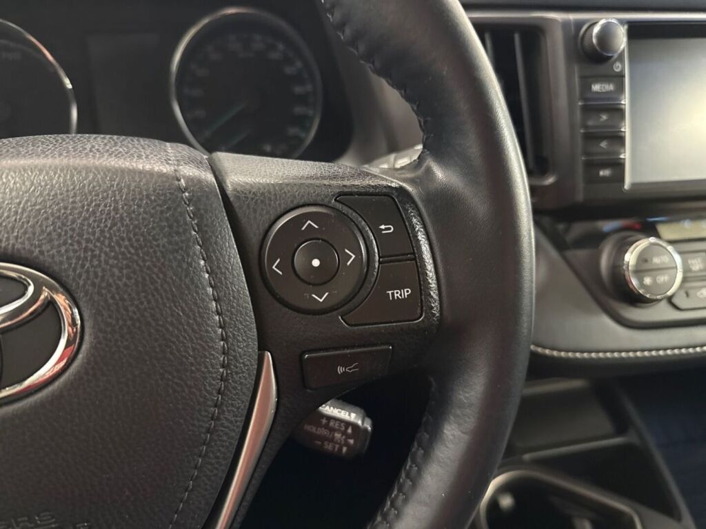 Toyota RAV4 2018 Valkoinen