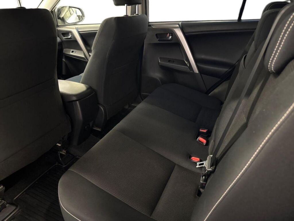 Toyota RAV4 2018 Valkoinen