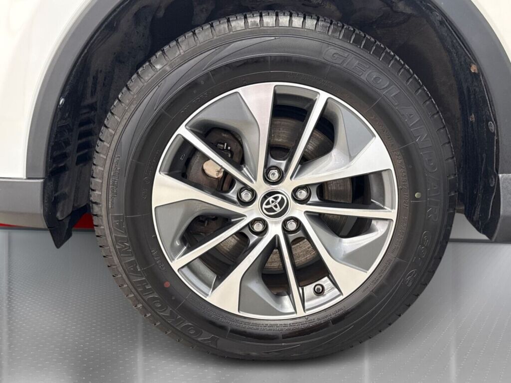 Toyota RAV4 2018 Valkoinen
