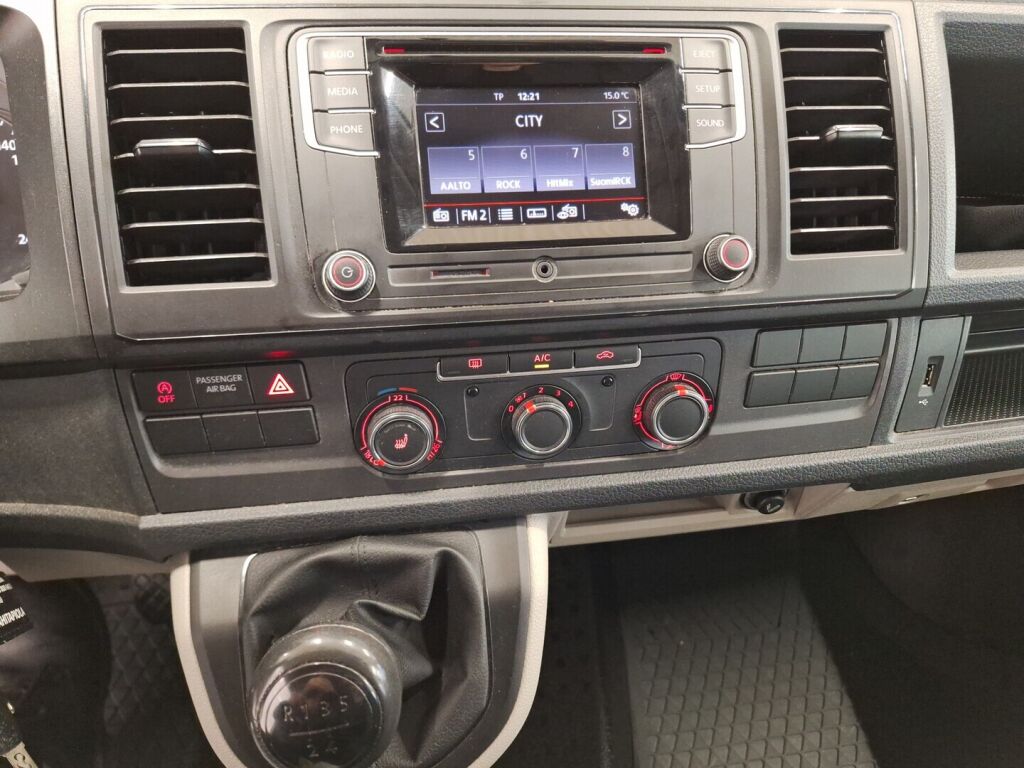 Volkswagen Transporter 2019 Valkoinen