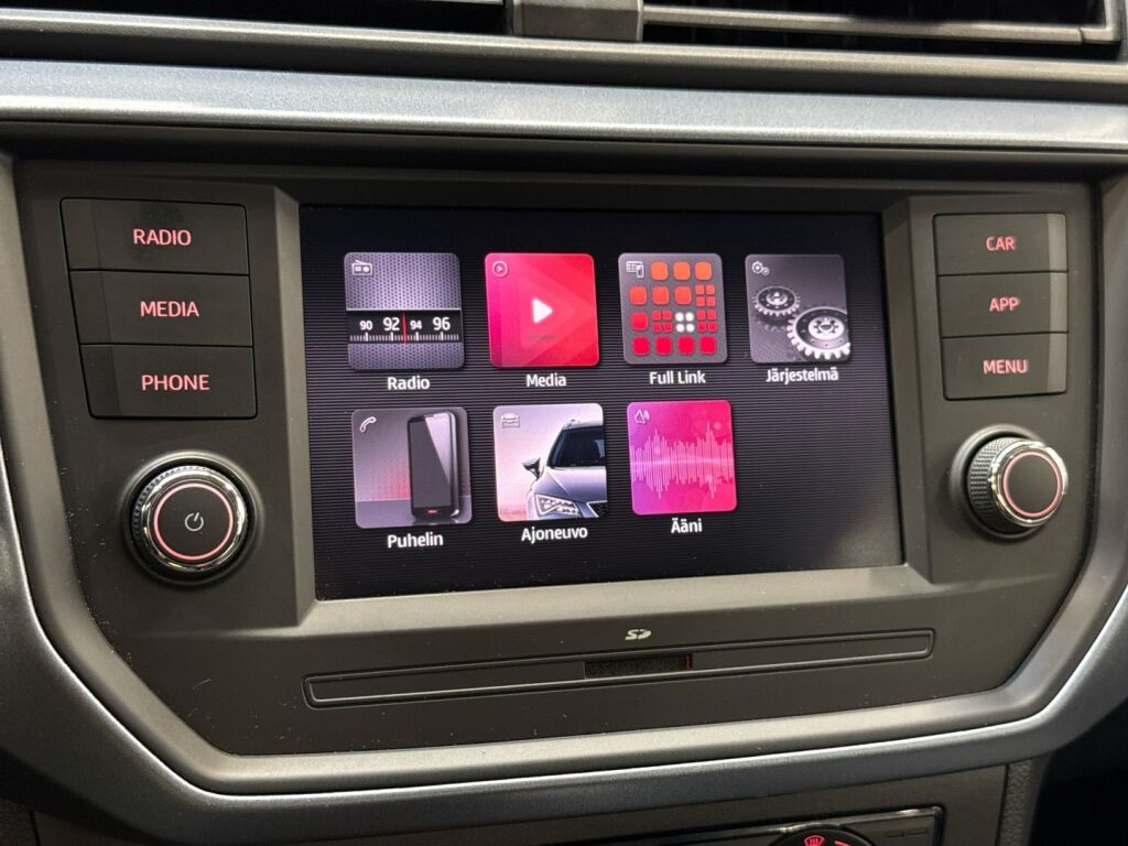 Seat Arona 2018 Valkoinen