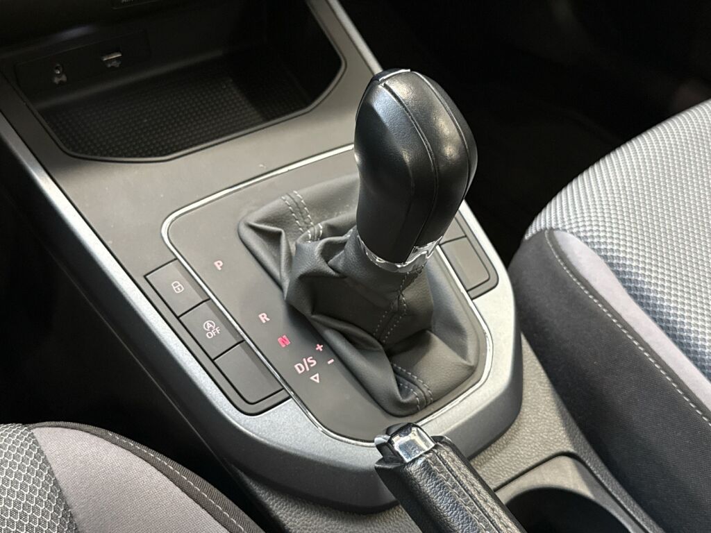 Seat Arona 2018 Valkoinen