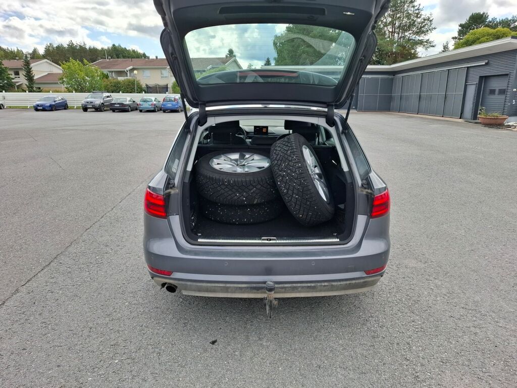 Audi A4 2017 Harmaa