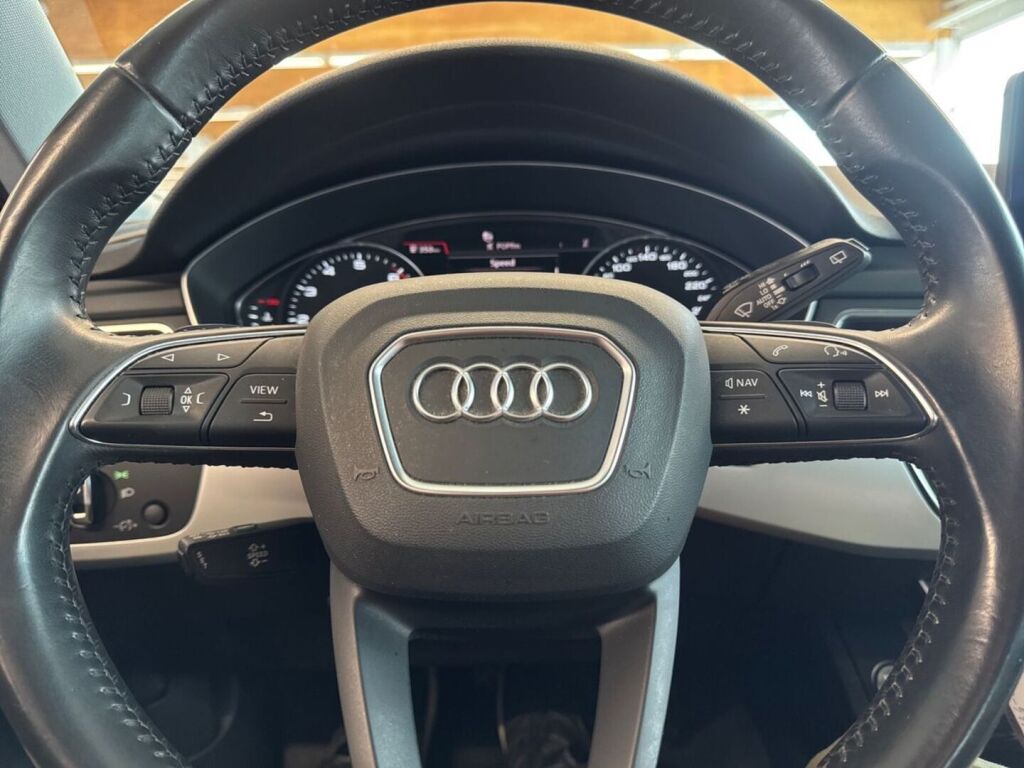 Audi A4 2017 Harmaa