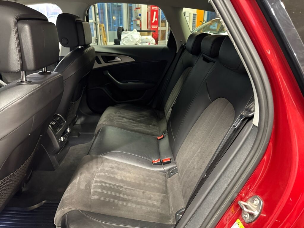 Audi A6 allroad quattro 2015 Punainen