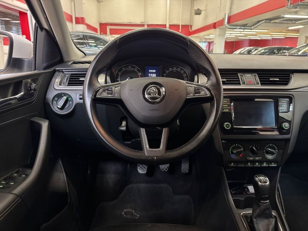 Skoda Rapid 2019 Valkoinen