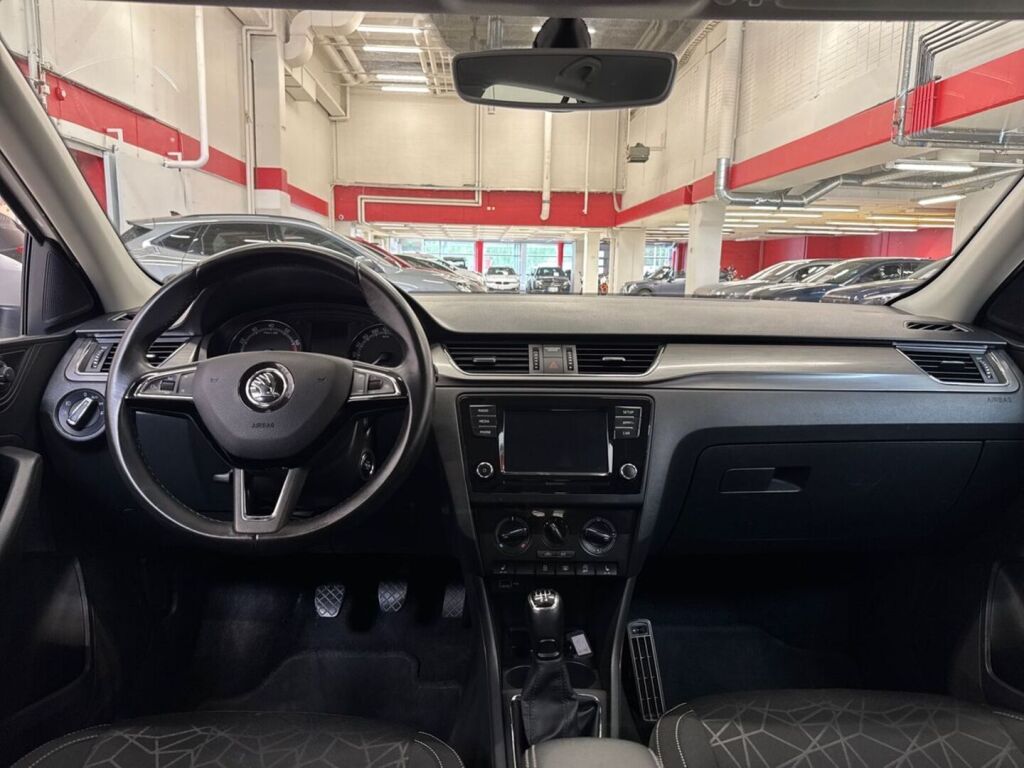 Skoda Rapid 2019 Valkoinen