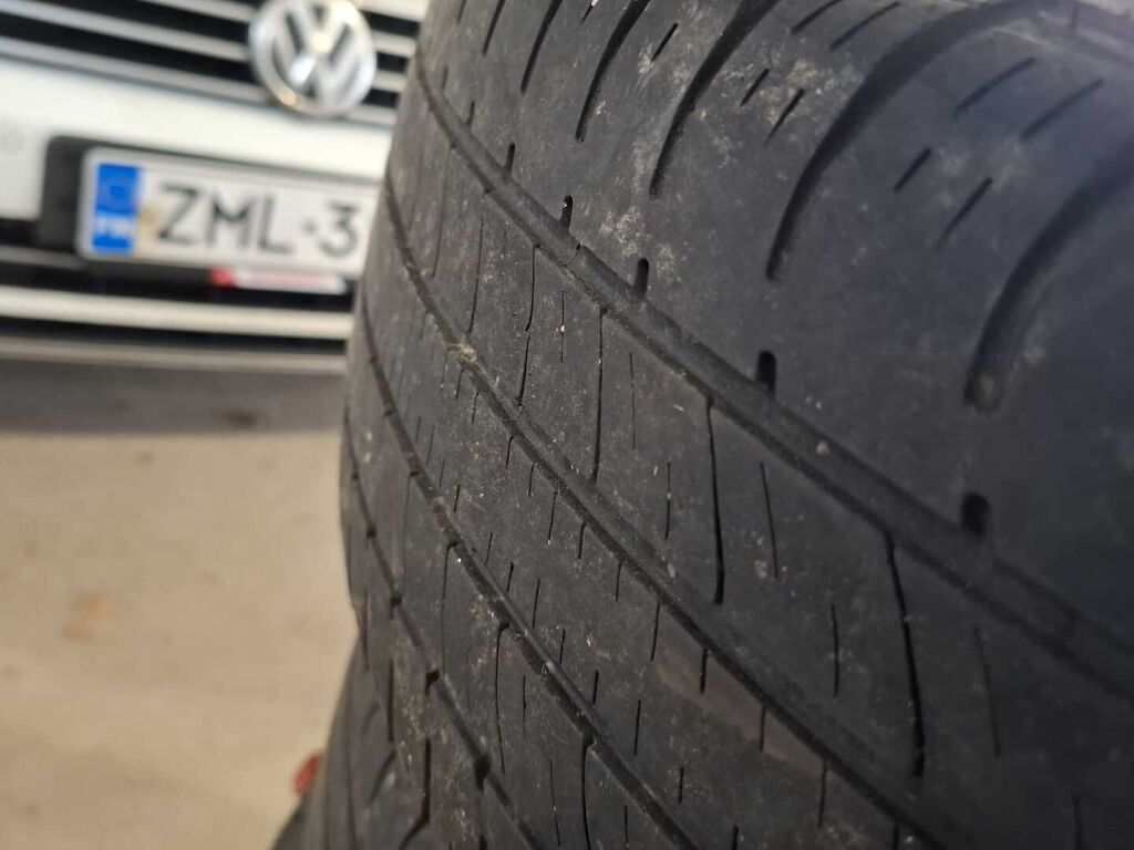 Peugeot 3008 2019 Musta