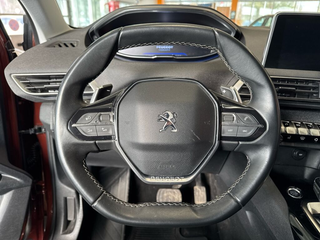 Peugeot 3008 2019 Musta