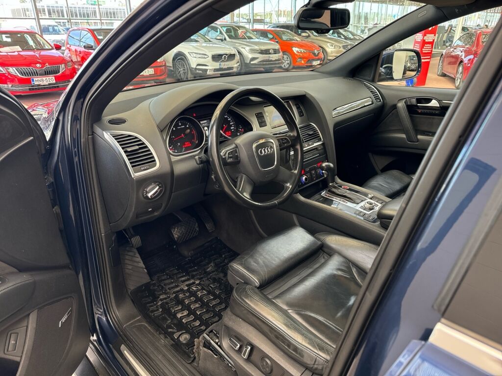 Audi Q7 2011 Sininen