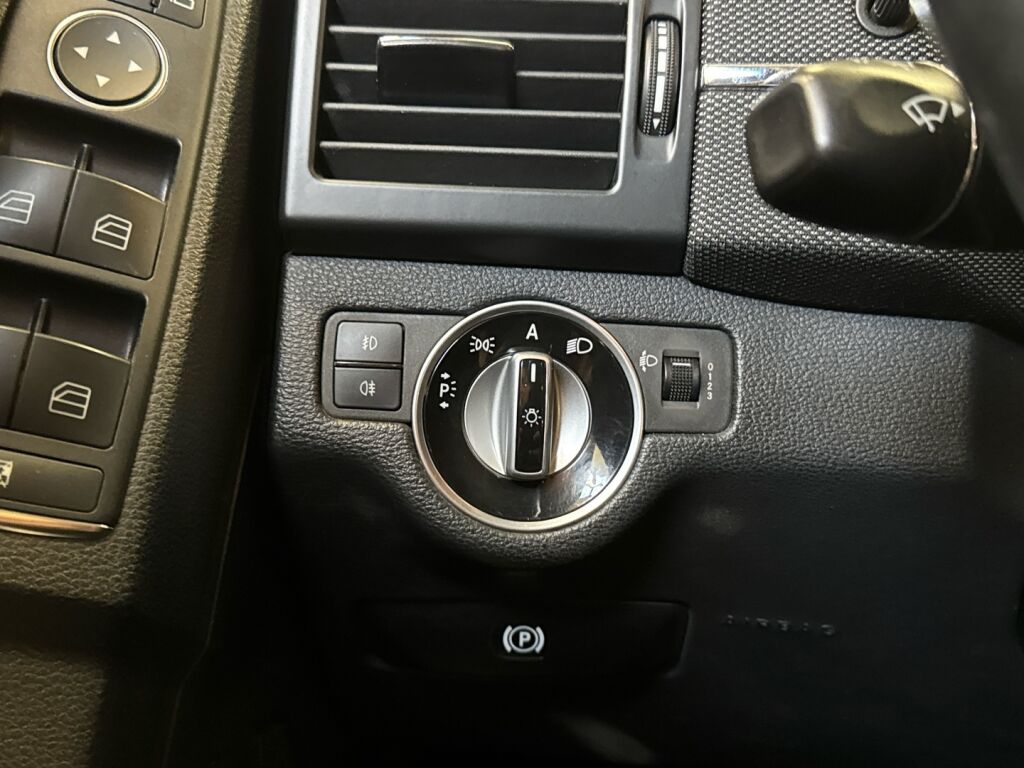 Mercedes-Benz GLK 2010 Hopea
