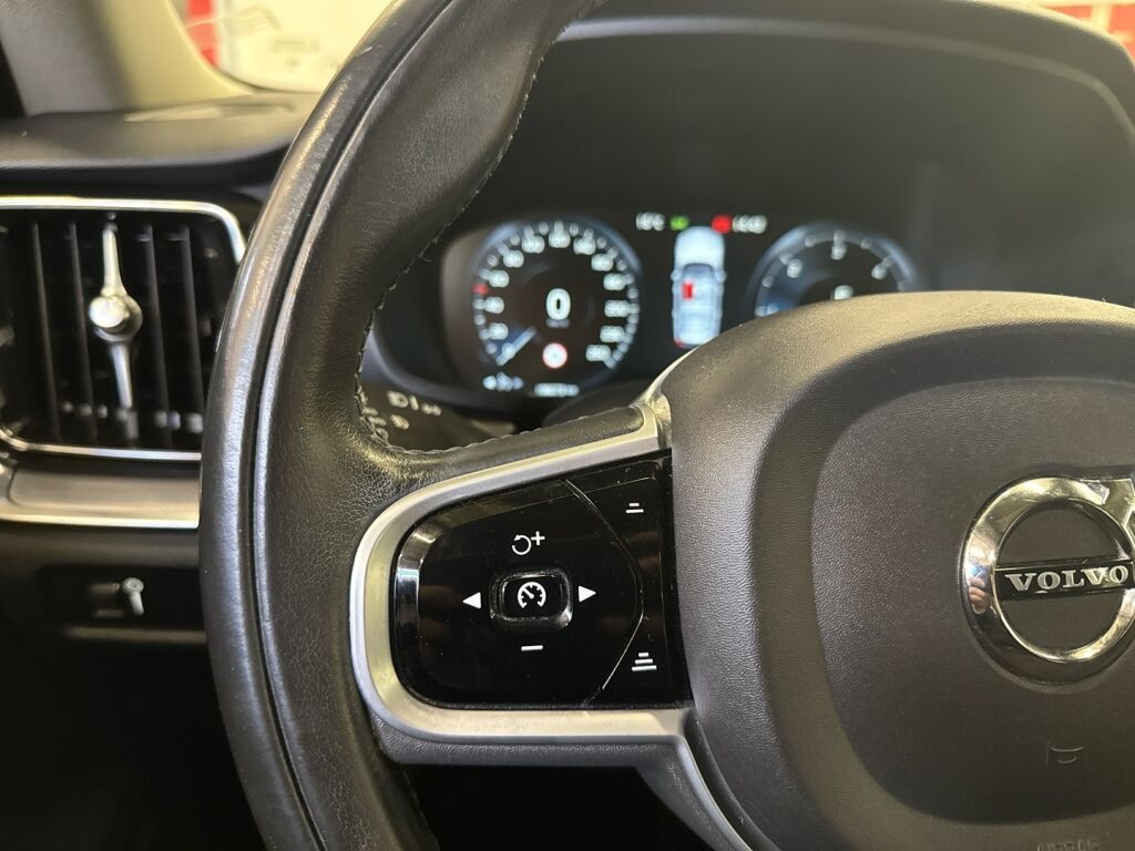 Volvo V60 2018 Valkoinen
