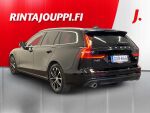 Volvo V60 2019 Musta