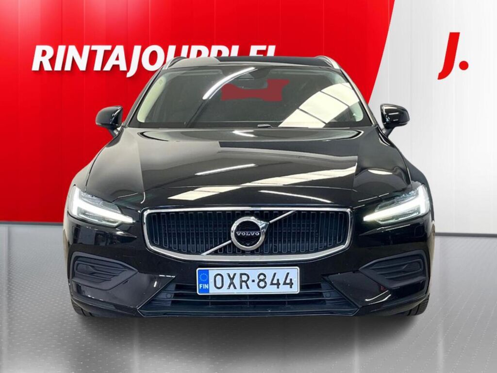 Volvo V60 2019 Musta