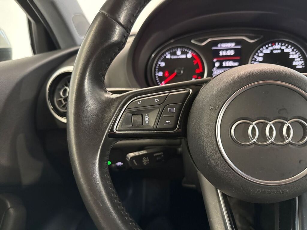 Audi A3 2019 Valkoinen