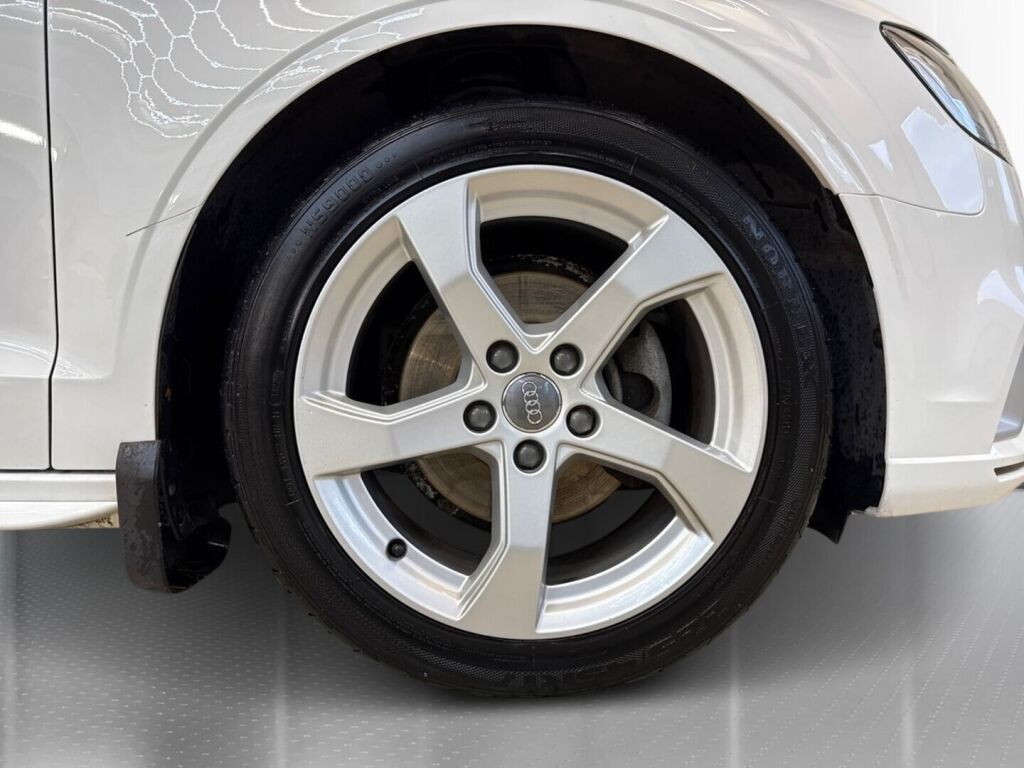 Audi A3 2019 Valkoinen