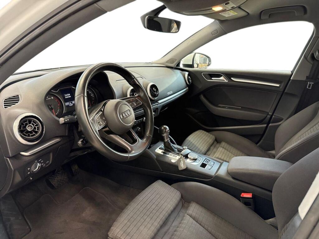 Audi A3 2019 Valkoinen