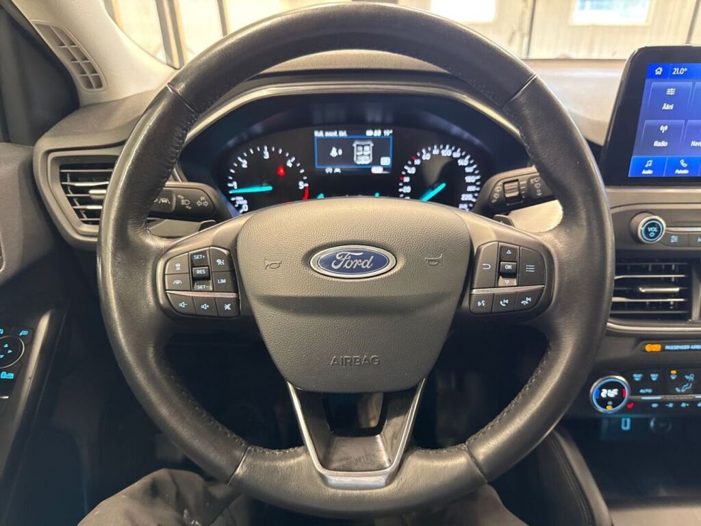 Ford Focus 2018 Sininen